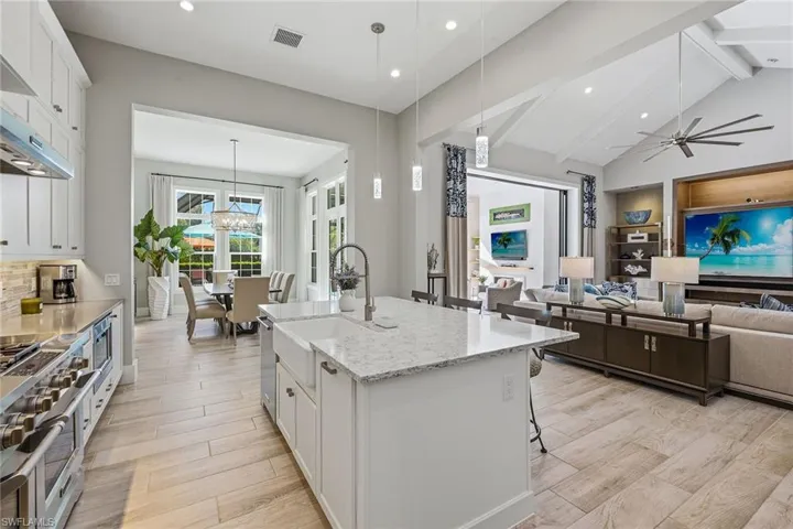 3244  Tavolara  LN, Naples, FL 34114