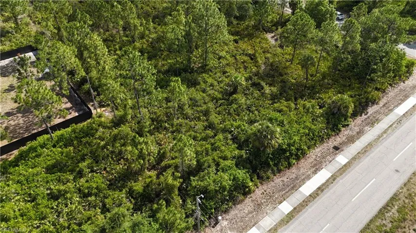 1205 E 6th St, Lehigh Acres, Florida 33972