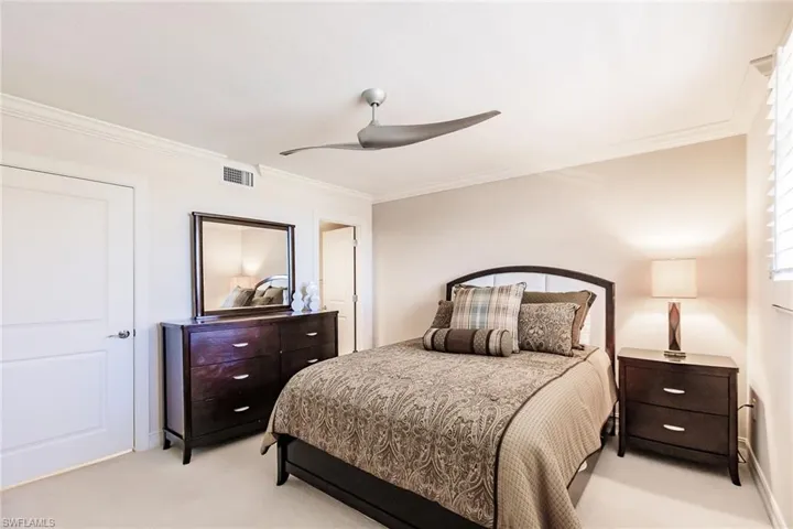 9375  Gulf Shore  DR, Naples, FL 34108