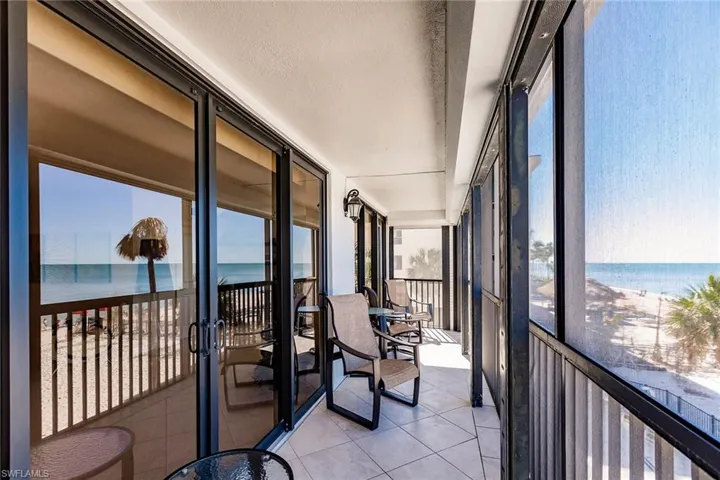 9375  Gulf Shore  DR, Naples, FL 34108