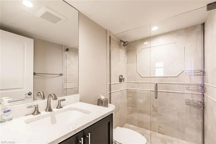 9375  Gulf Shore  DR, Naples, FL 34108
