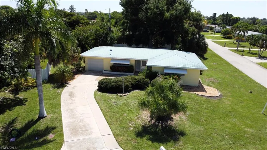 5249 Sunnybrook Ct, Cape Coral, Florida 33904