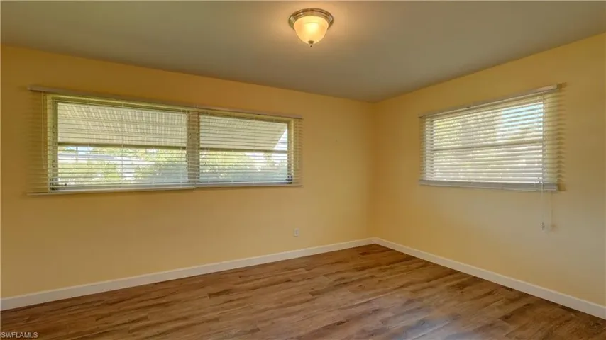 5249 Sunnybrook Ct, Cape Coral, Florida 33904