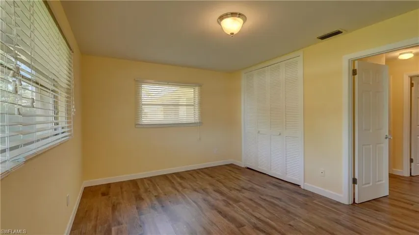 5249 Sunnybrook Ct, Cape Coral, Florida 33904