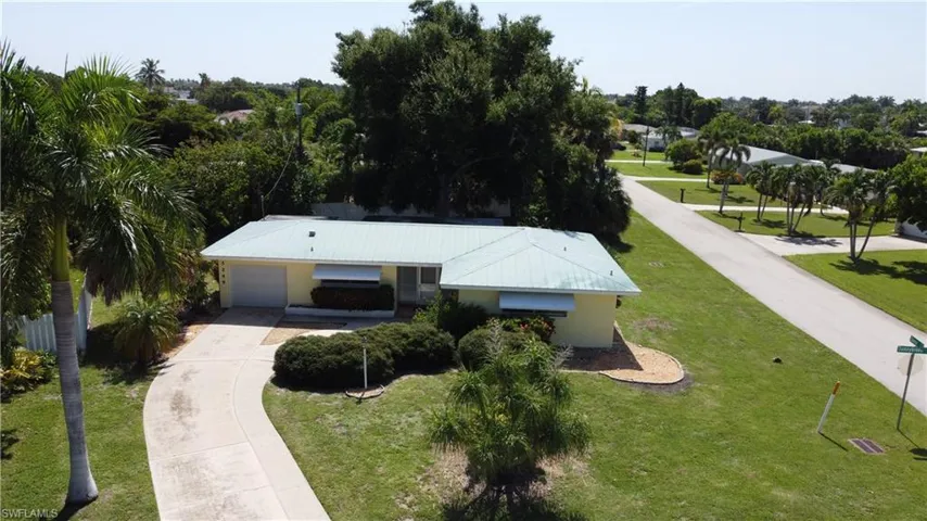 5249 Sunnybrook Ct, Cape Coral, Florida 33904