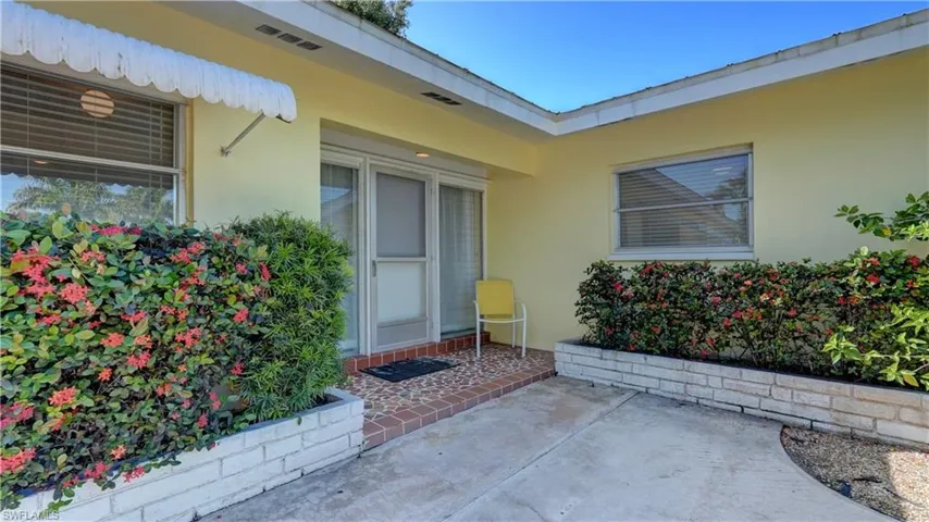 5249 Sunnybrook Ct, Cape Coral, Florida 33904