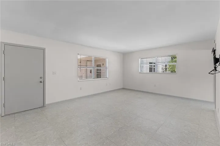Living/Dining Area