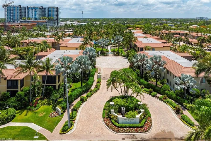 965  Sandpiper  ST, Naples, FL 34102