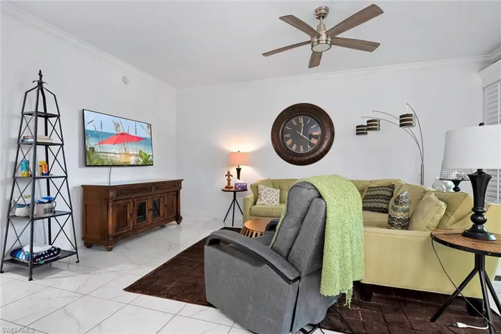 965  Sandpiper  ST, Naples, FL 34102