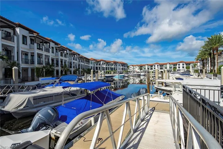 965  Sandpiper  ST, Naples, FL 34102