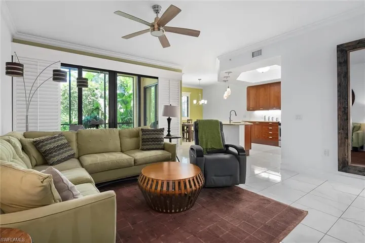 965  Sandpiper  ST, Naples, FL 34102