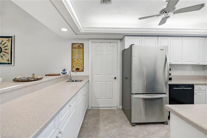 6050  Huntington Woods  DR, Naples, FL 34112