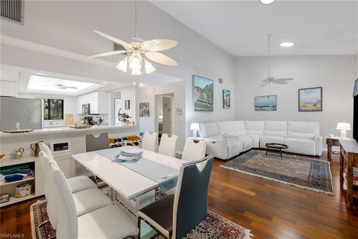 6050  Huntington Woods  DR, Naples, FL 34112