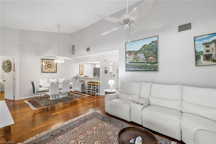 6050  Huntington Woods  DR, Naples, FL 34112