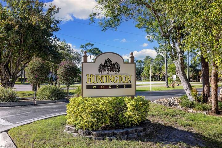 6050  Huntington Woods  DR, Naples, FL 34112