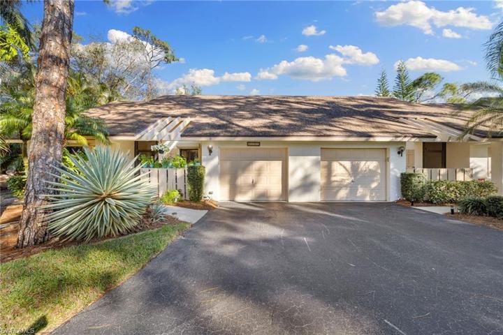 6050  Huntington Woods  DR, Naples, FL 34112