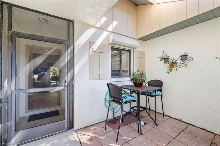6050  Huntington Woods  DR, Naples, FL 34112