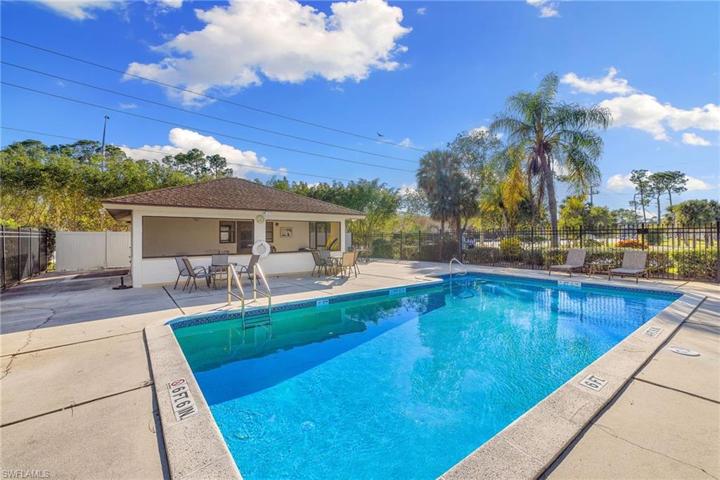 6050  Huntington Woods  DR, Naples, FL 34112
