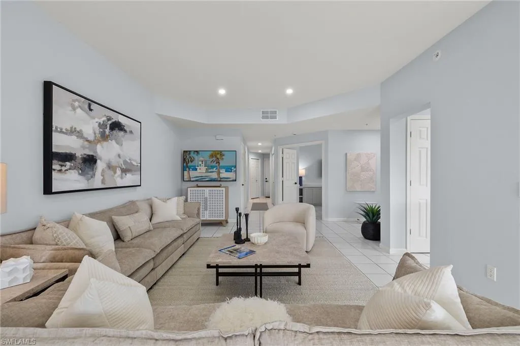7786 Gardner DR, Naples, FL 34109,224082717