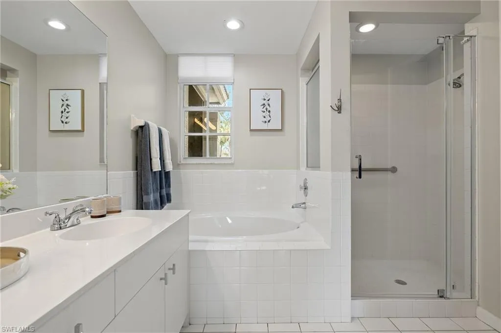 7786 Gardner DR, Naples, FL 34109,224082717