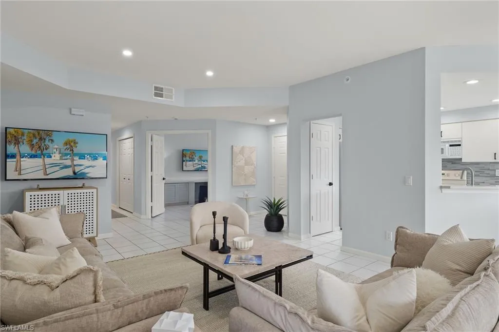 7786 Gardner DR, Naples, FL 34109,224082717