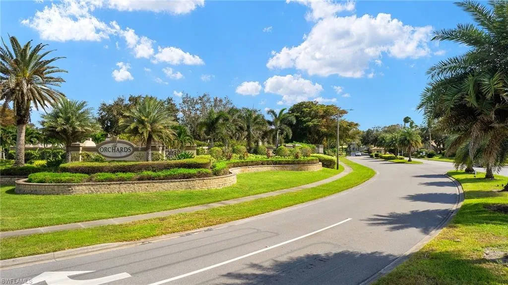 7786 Gardner DR, Naples, FL 34109,224082717