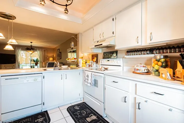 130 Cypress Way E 1, Naples, Florida 34110