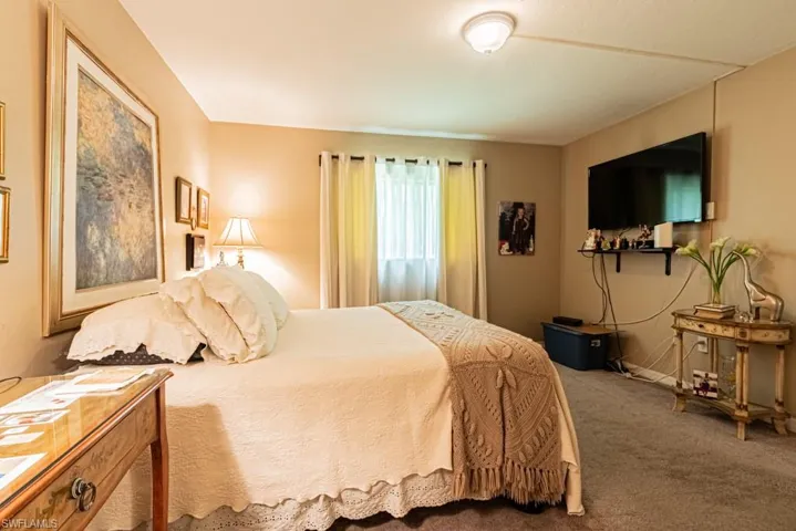 130 Cypress Way E 1, Naples, Florida 34110