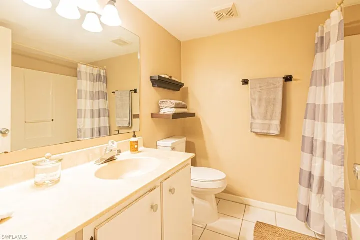 130 Cypress Way E 1, Naples, Florida 34110