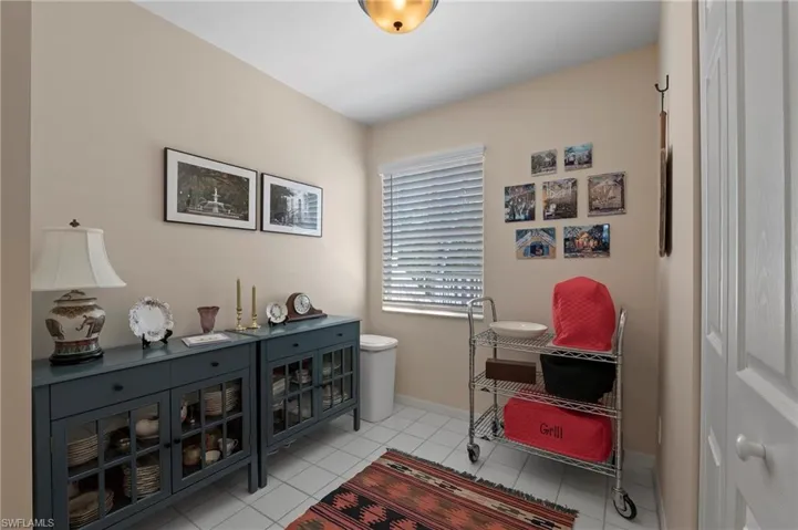2885 Citrus Lake DR # 302, NAPLES FL 34109