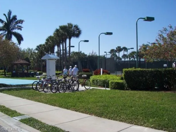 2885 Citrus Lake DR # 302, NAPLES FL 34109