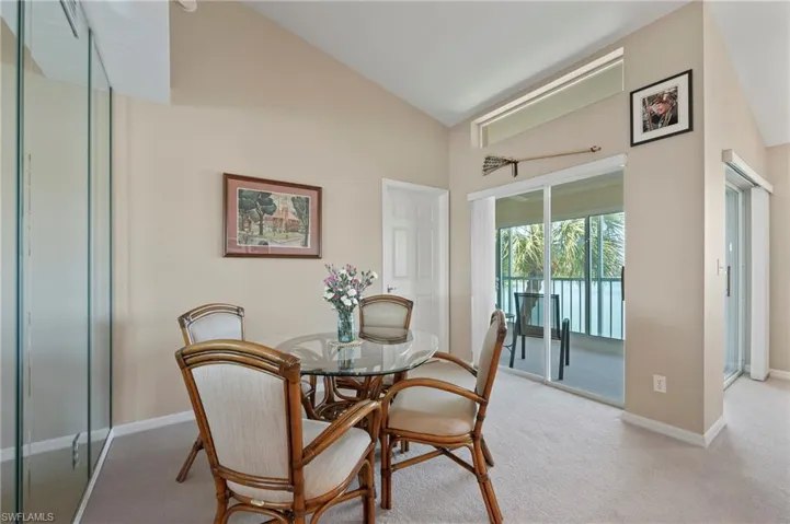 2885 Citrus Lake DR # 302, NAPLES FL 34109
