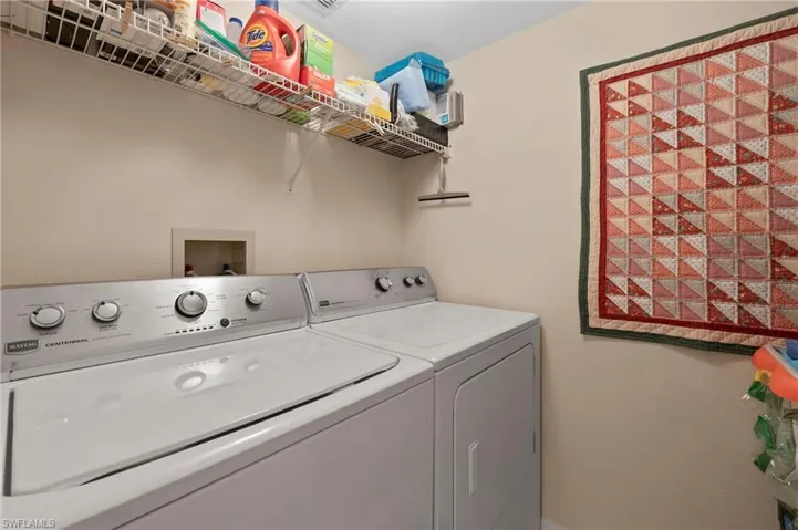 2885 Citrus Lake DR # 302, NAPLES FL 34109