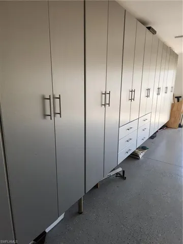 custom garage cabinets