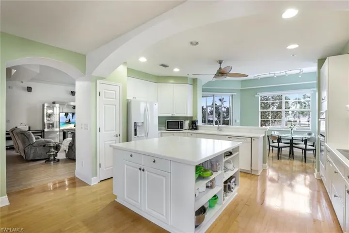 Bright and spacious kitchen.