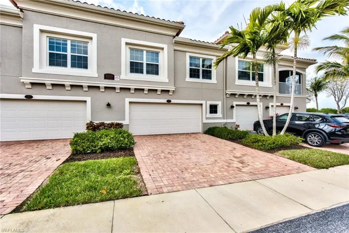 Welcome to 8510 Violeta St #102 - Oversized 2.5 Car Garage!