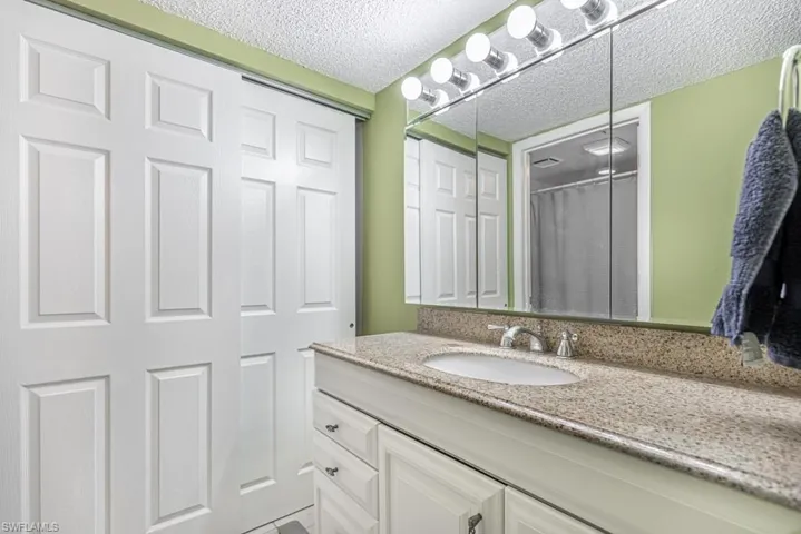 7406 Lake Breeze Dr # 411, Fort Myers Fl 33907