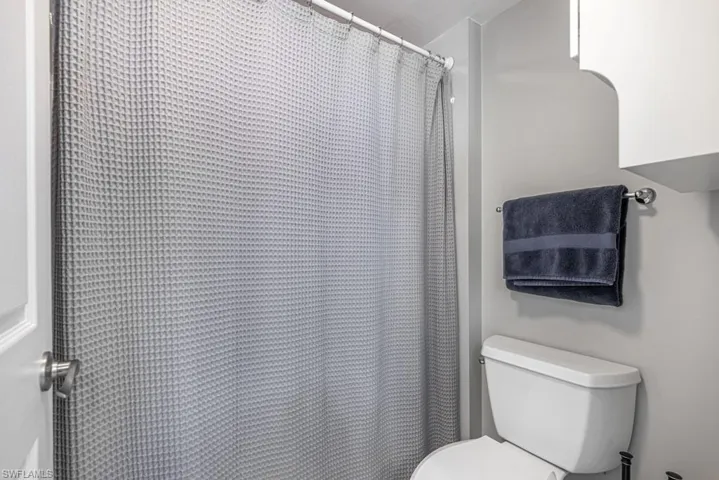7406 Lake Breeze Dr # 411, Fort Myers Fl 33907