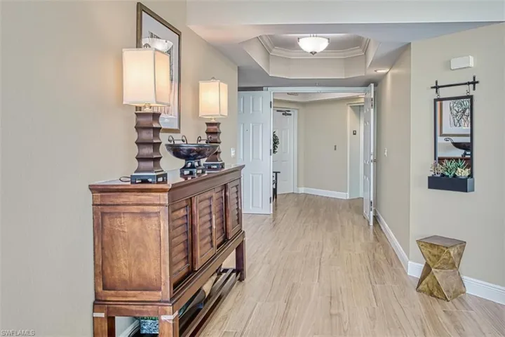 Condo_entry_off_elevator_foyer