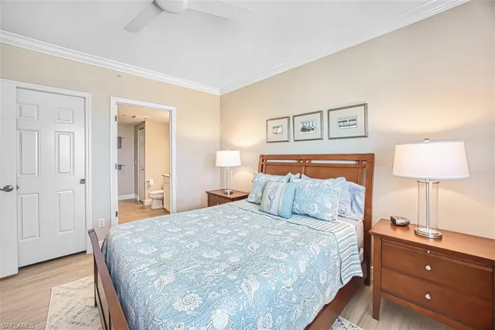 En suite_guest_bedroom