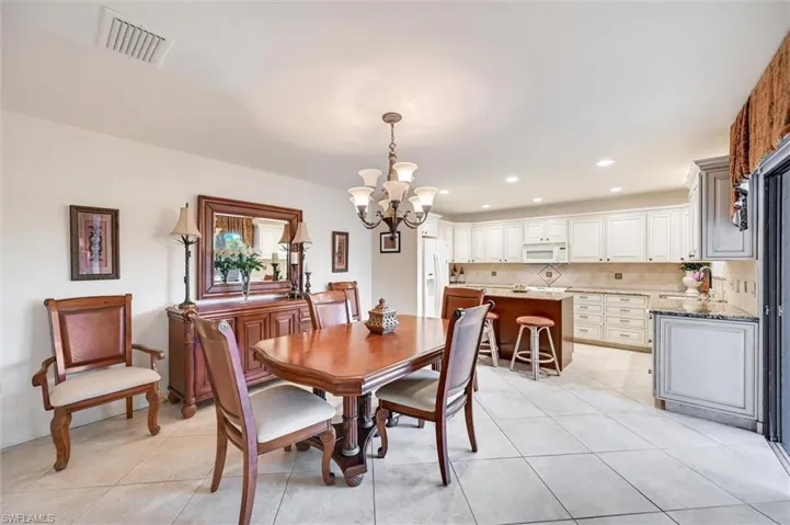 185  Lake Point  LN, Naples, FL 34112