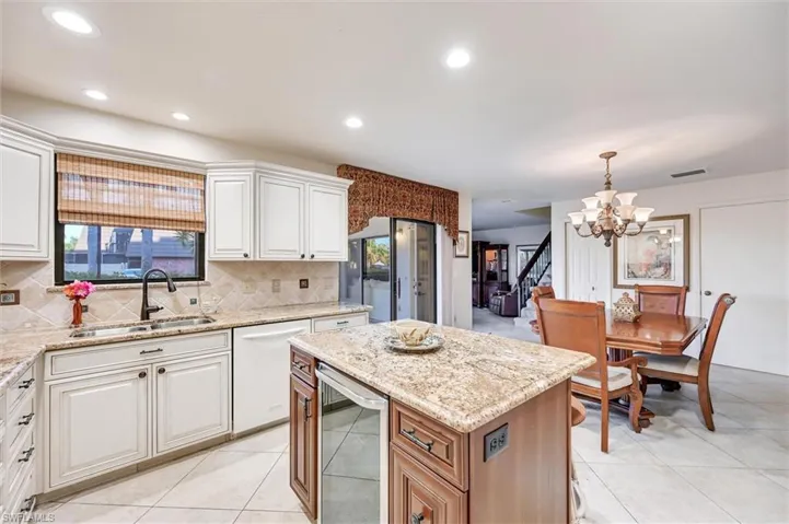 185  Lake Point  LN, Naples, FL 34112