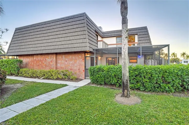 185  Lake Point  LN, Naples, FL 34112