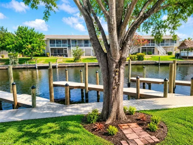 1107 Se 46th Ln E, Cape Coral, Florida 33904