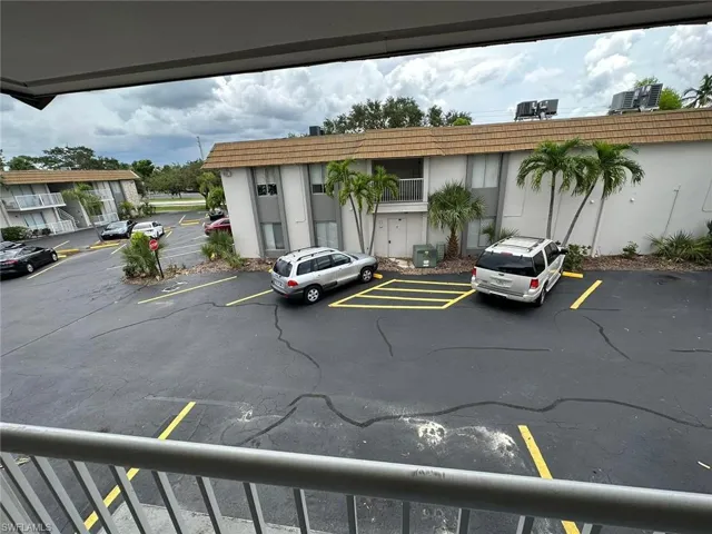1830 Maravilla Ave 210, Fort Myers, Florida 33901