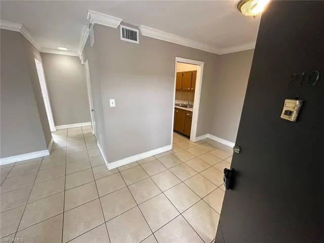 1830 Maravilla Ave 210, Fort Myers, Florida 33901