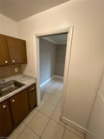 1830 Maravilla Ave 210, Fort Myers, Florida 33901