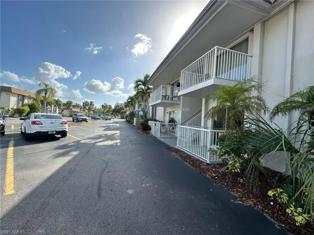 1830 Maravilla Ave 210, Fort Myers, Florida 33901