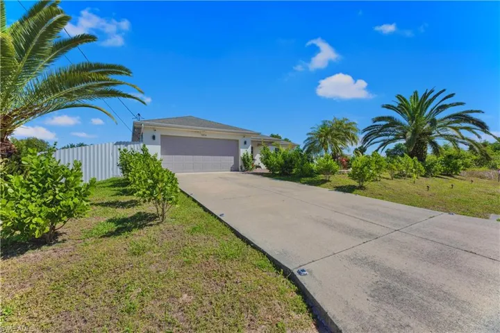 3314  2nd W ST, Lehigh Acres, FL 33971