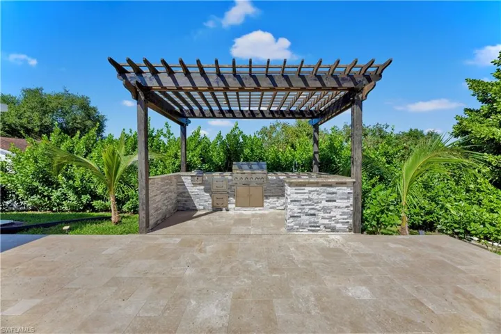 3314  2nd W ST, Lehigh Acres, FL 33971
